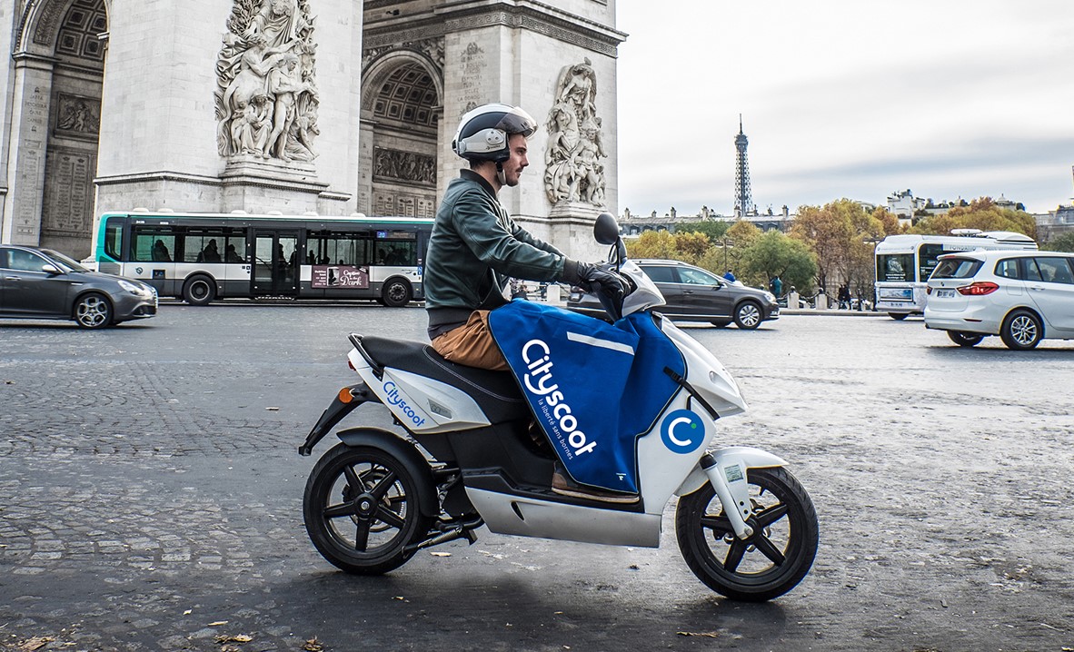 SCOOTERS ÉLECTRIQUES EN LIBRE SERVICE