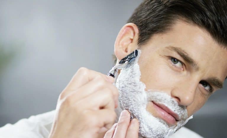 Comment bien se raser ? Conseils et astuces pour bien se raser