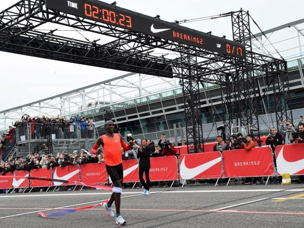 Eliud Kipchoge, 1er finisher du Breaking2 - crédit photo The Independant