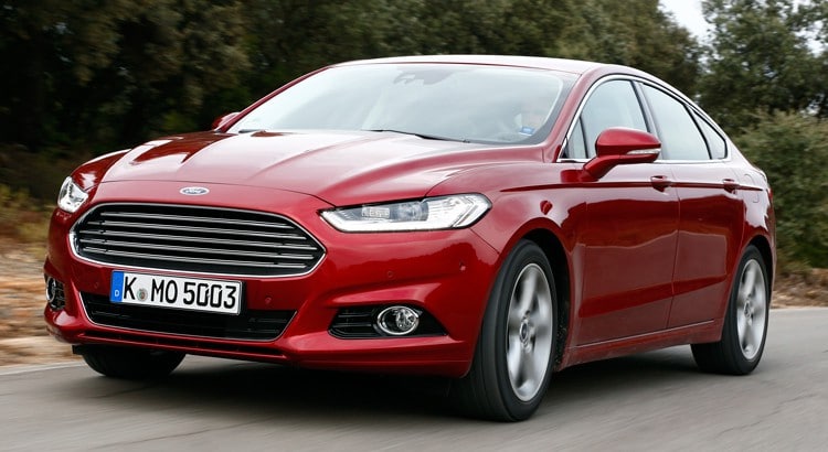La Mondeo Hybrid et ses courbes élégantes