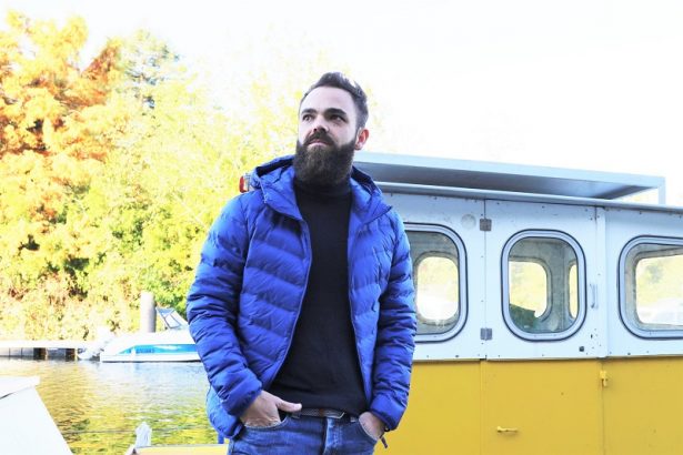 Doudoune homme ultra légère bleue Uniqlo testé par L'HommeTendance.fr