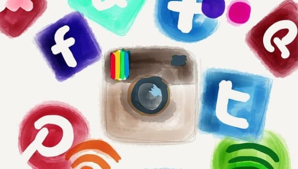 metier-internet-domicile-community-manager