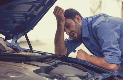 Moteur de voiture cassé : on change de voiture ou on remplace ?