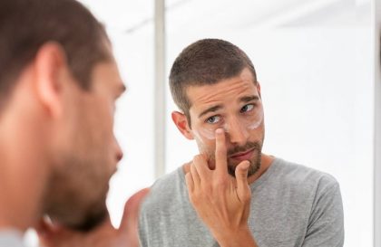 Peau grasse : hydratez-vous au naturel