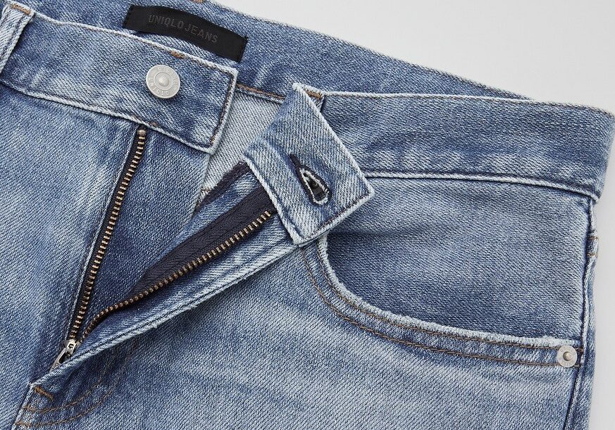 UNIQLO investit dans le jean durable