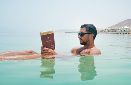 Elégant à la plage : comment y parvenir efficacement ?