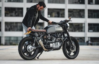 Randonnée en moto : l’essentiel à emporter