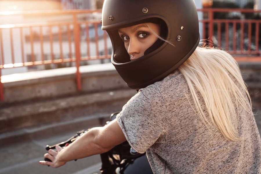 Quand changer votre casque moto ?