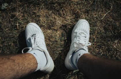 Comment laver des sneakers blanches