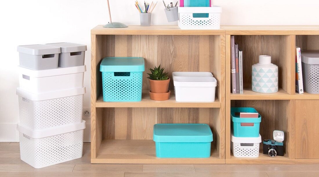 Rangement astucieux : Comment organiser votre maison avec des boîtes et des paniers