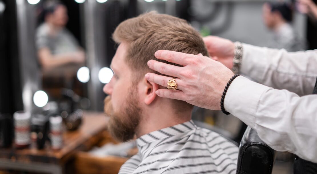 Guide ultime pour choisir la meilleure brosse à cheveux et à barbe pour homme !