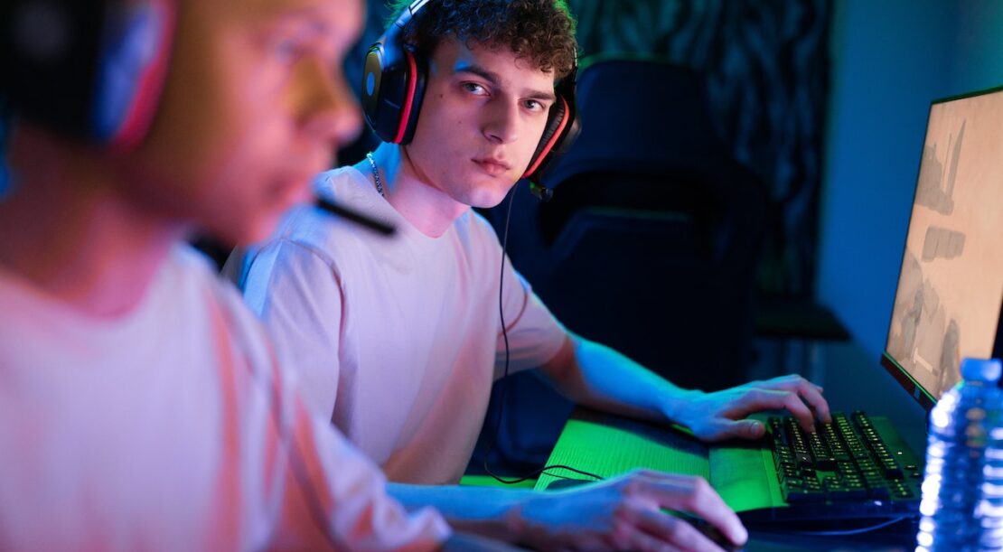 3 façons de gagner votre vie gràce aux jeux vidéo