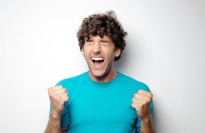 Un casque led pour lutter contre la chute de cheveux