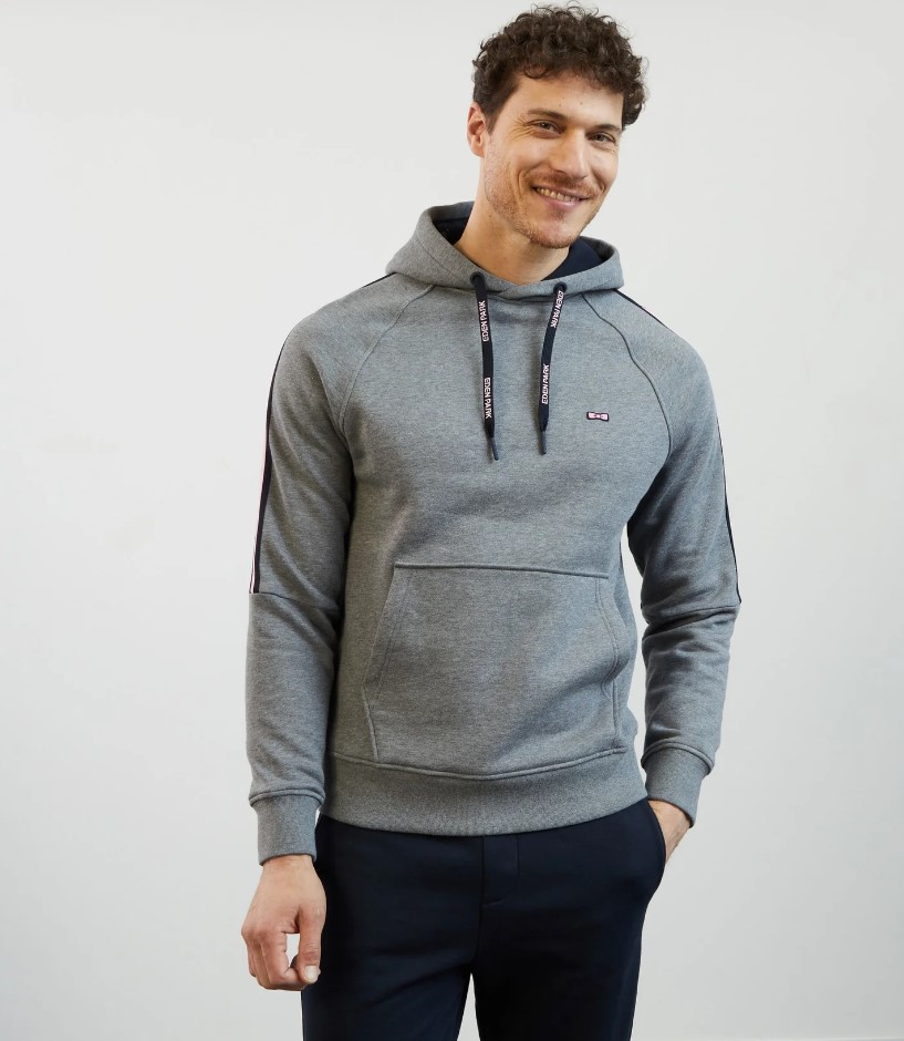 Les 5 meilleures marques de vêtements pour rugbyman à découvrir ICI