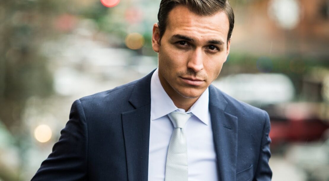 Comment choisir son costume pour une grande occasion ?