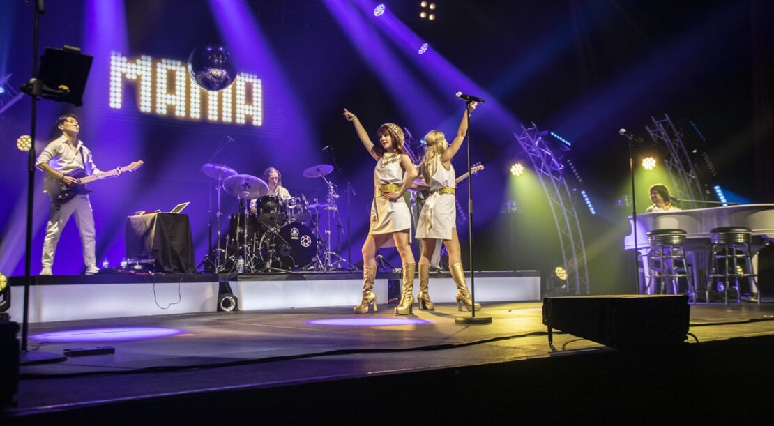 MANIA, le spectacle tribute au mythique groupe ABBA, fera chanter la France !