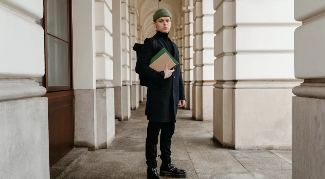 Avantages du pantalon noir pour homme