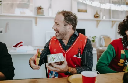Réussir à surprendre un homme avec un cadeau de Noël ?
