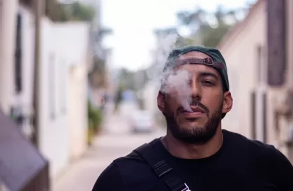 Les accessoires indispensables pour les vapoteurs nomades