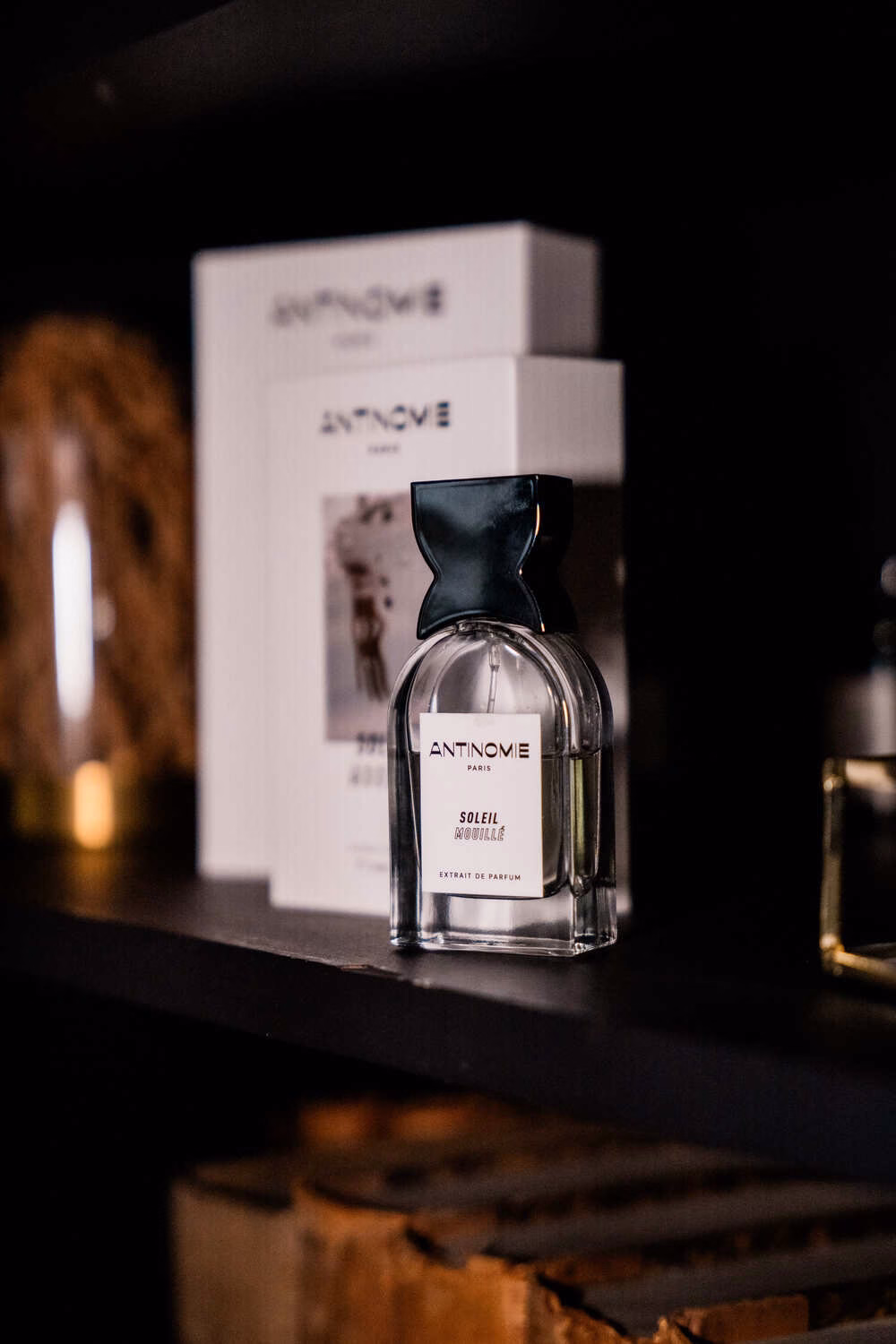 Soleil Mouillé, le parfum lumineux d’Antinomie à l’approche de l’hiver