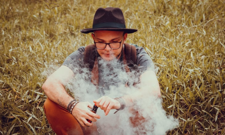bons gestes à adopter en été avec sa cigarette électronique